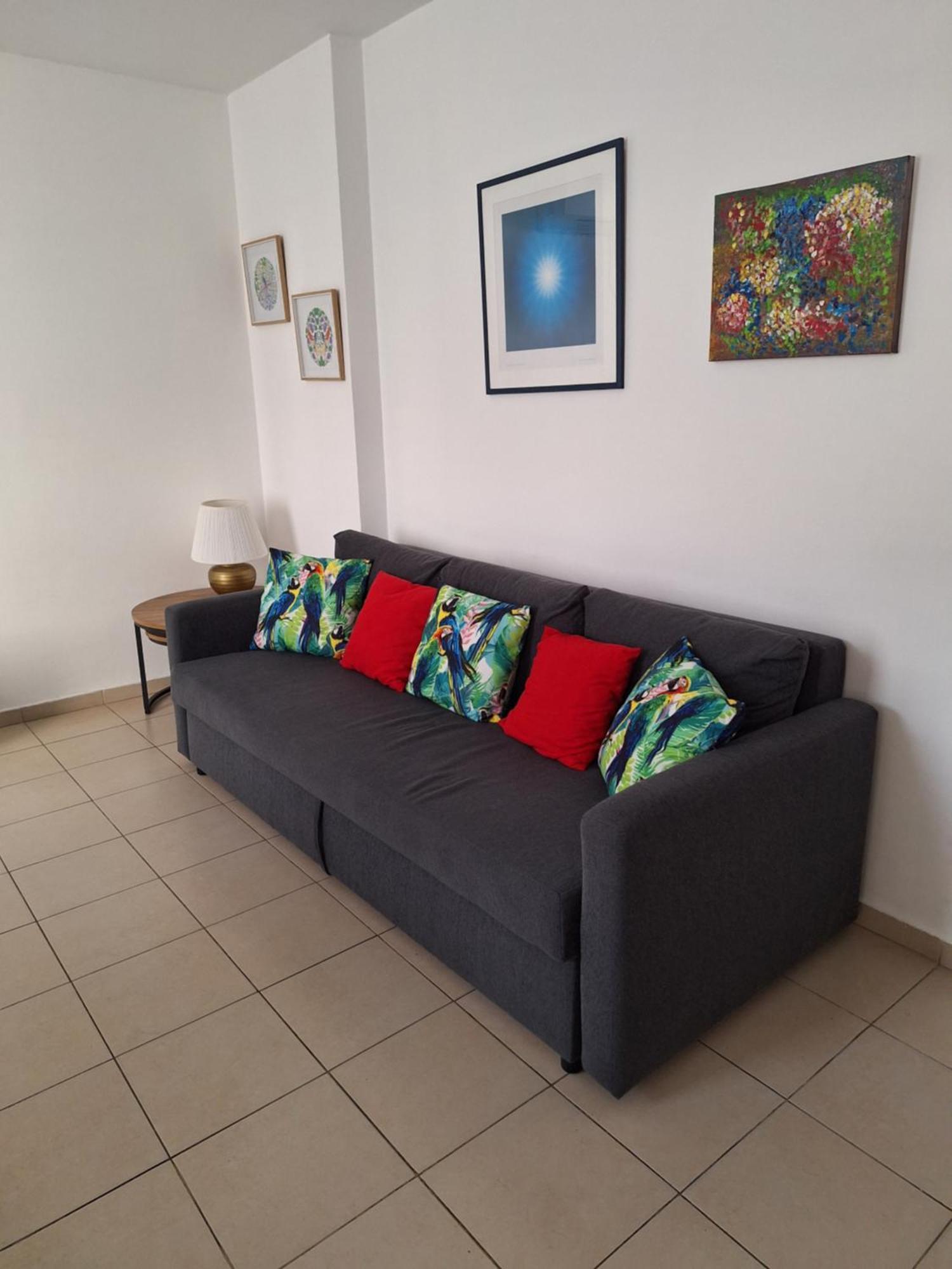 Amazing Apartment For 3 Guests Steps From The Beach Netanya Extérieur photo