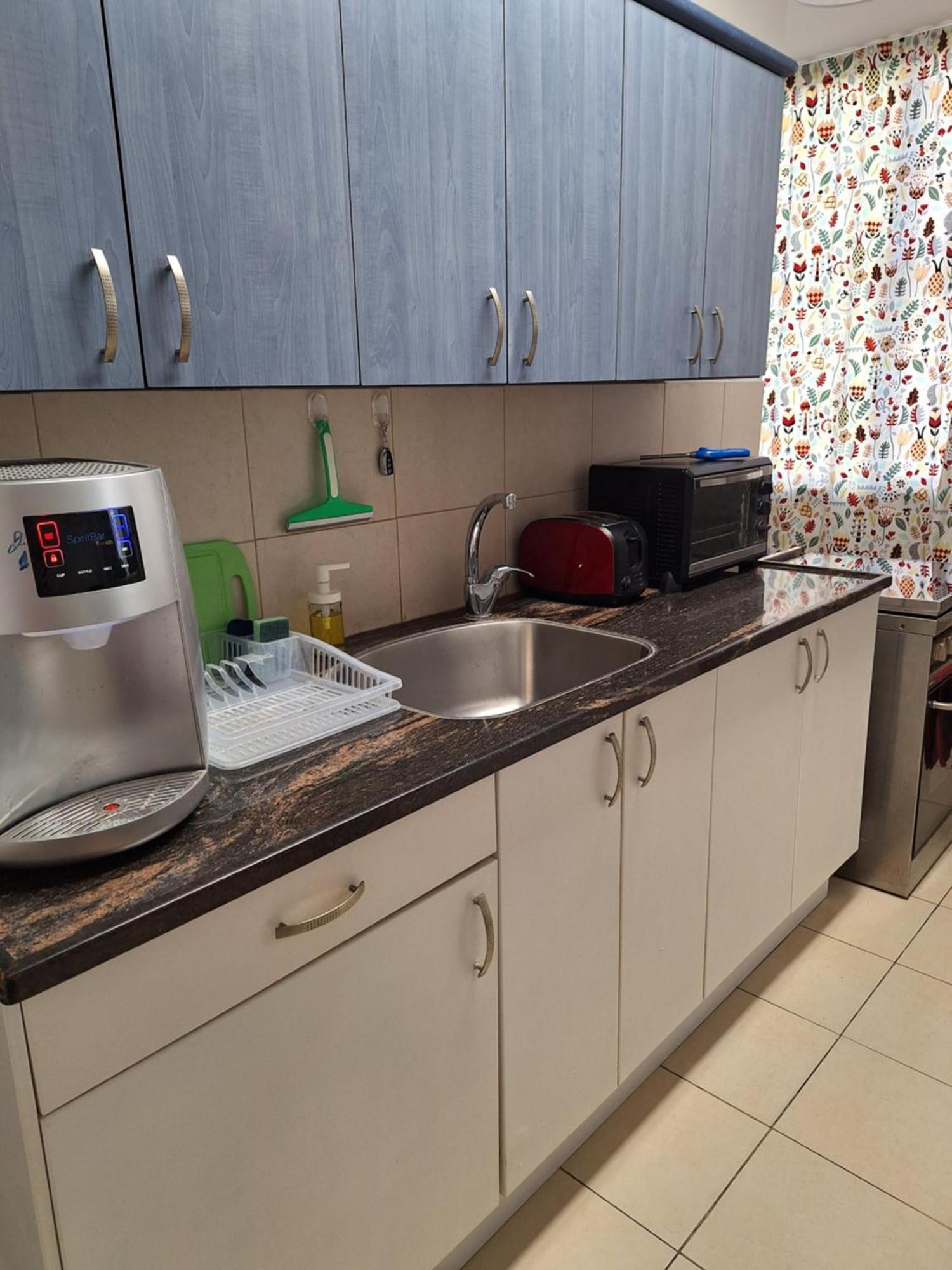 Amazing Apartment For 3 Guests Steps From The Beach Netanya Extérieur photo